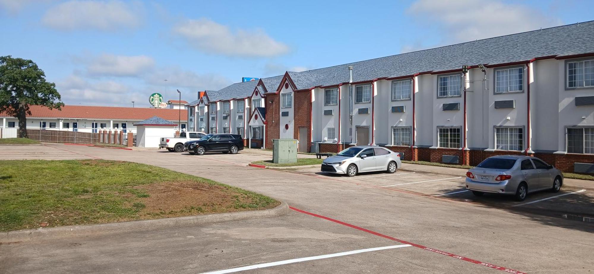 Red Roof Inn & Suites Euless - Dfw Airport Southwest Kültér fotó